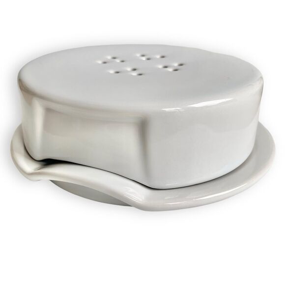 Crate&Barrel Cream White Stoneware  Brie Baking Appetizer Dish with Vented Lid - Picture 8 of 16